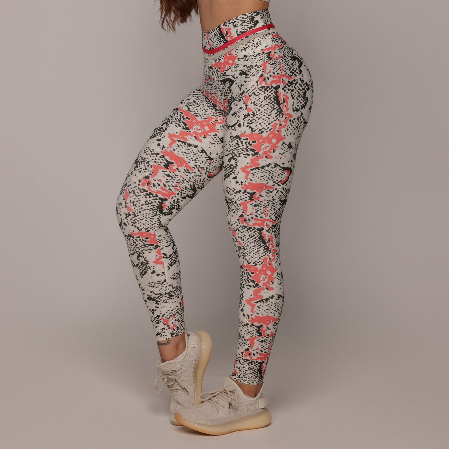 Leggins levanta colita